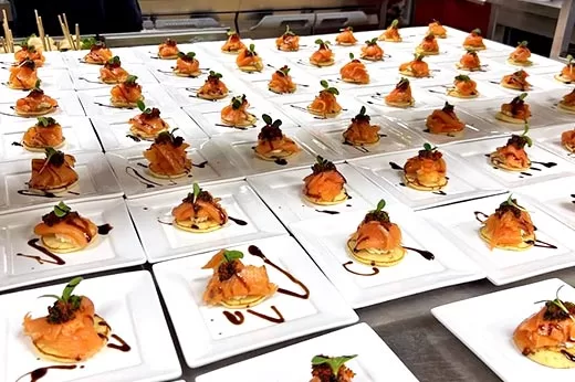 catering voor bruiloften, bedrijfscatering of catering op locatie in omgeving Naarden